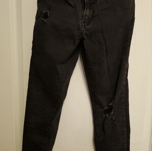 Levi's 711 Skinny Jeans